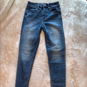 blue skinny jeans